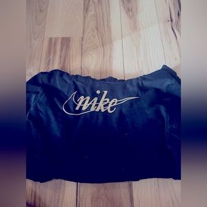 Cute Nike hoodie.